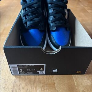 Jordan Low Alt PS Black Blue Sneakers- NEW with box